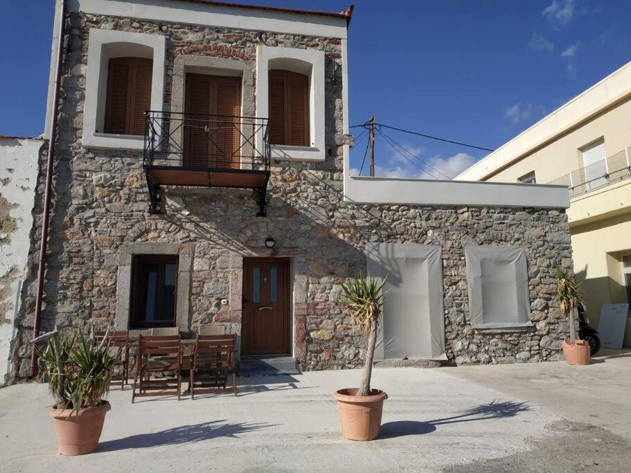 Two-Storey House In Kardamyla Mármaron Eksteriør bilde